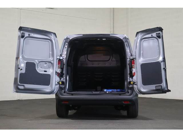 Ford E-Transit Courier