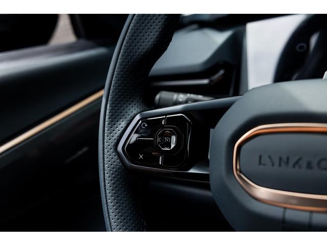 Lynk & Co 08