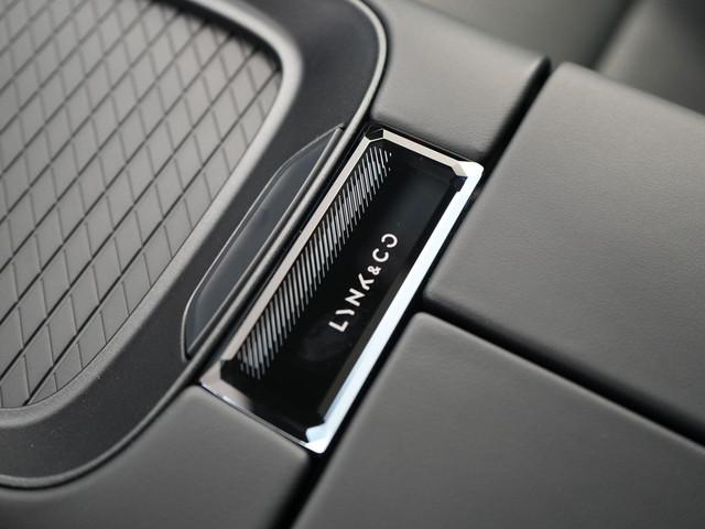 Lynk & Co 08