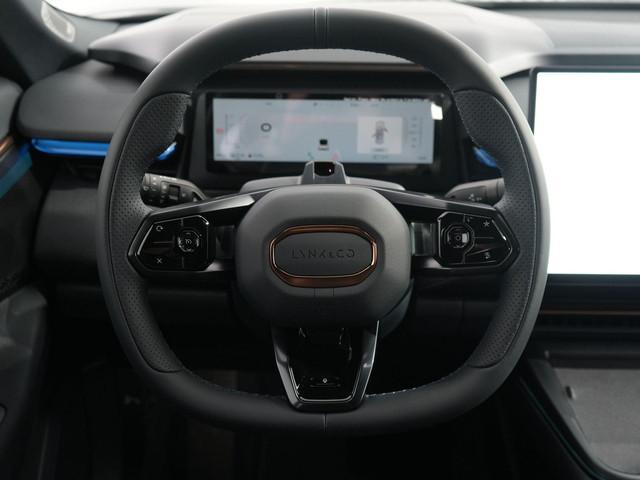 Lynk & Co 08