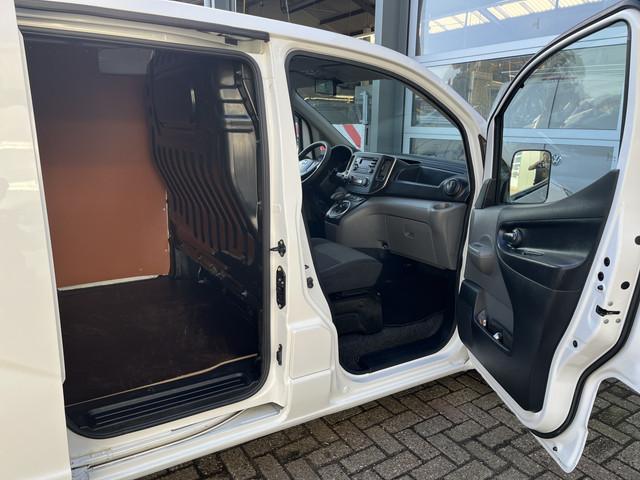 Nissan NV200