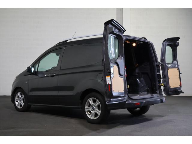 Ford Transit Courier