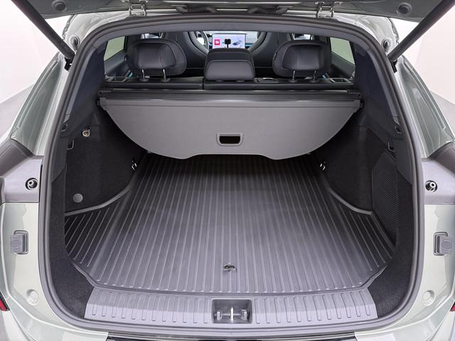 Lynk & Co 08