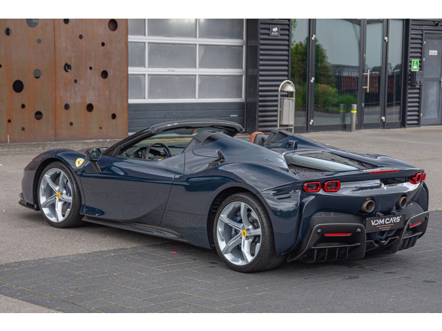 Ferrari SF90 Spider