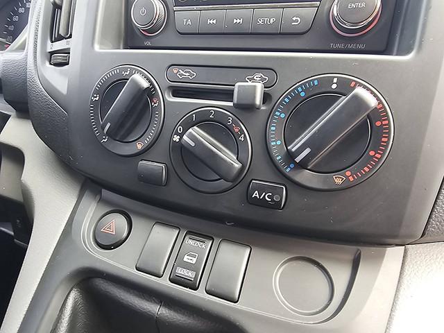 Nissan NV200