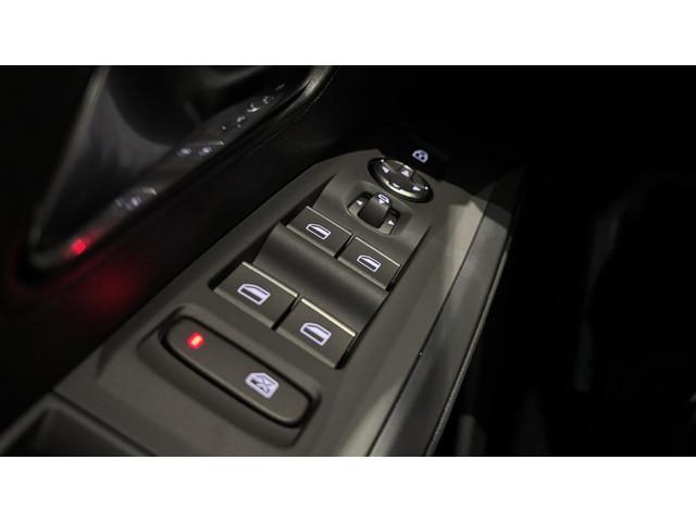 Peugeot E-5008