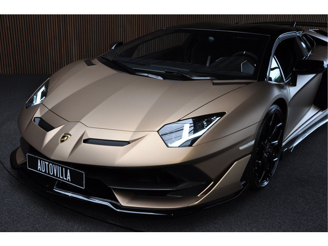 Lamborghini Aventador