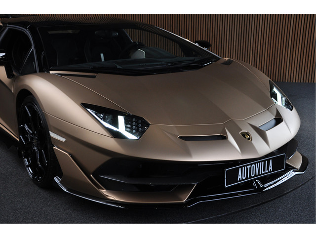 Lamborghini Aventador