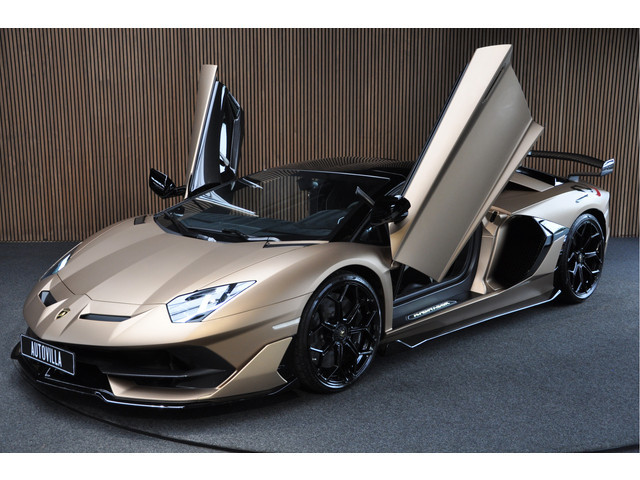 Lamborghini Aventador