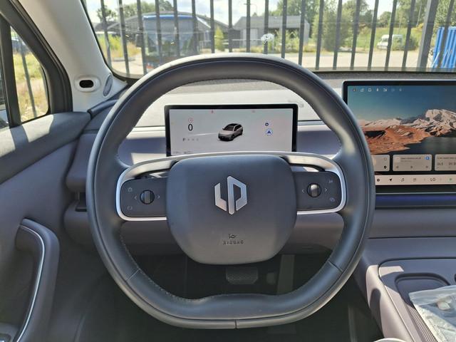 Leapmotor C10