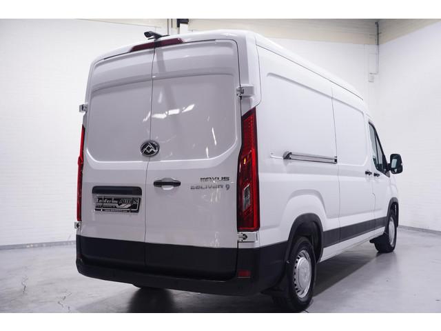 Maxus Deliver9