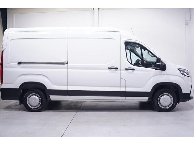 Maxus Deliver9