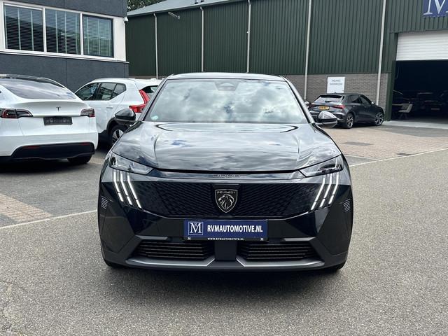 Peugeot E-3008