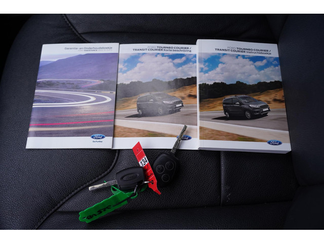 Ford Transit Courier