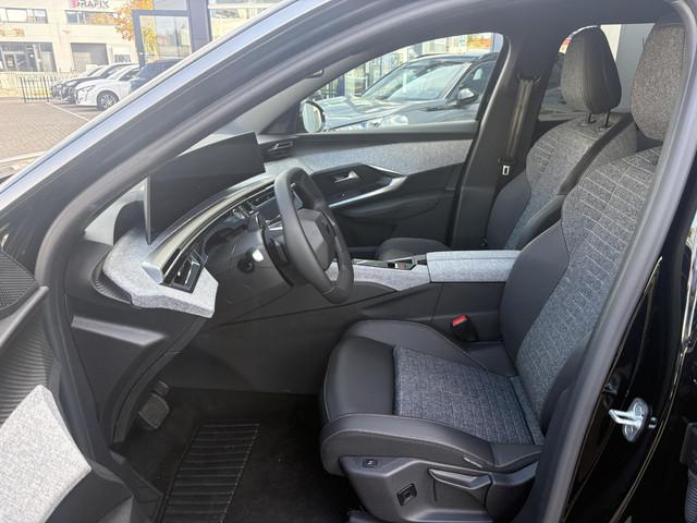 Peugeot E-5008