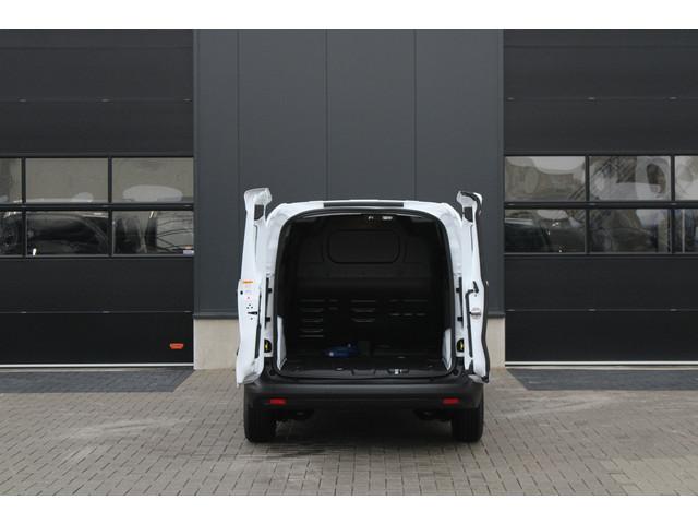 Ford E-Transit Courier