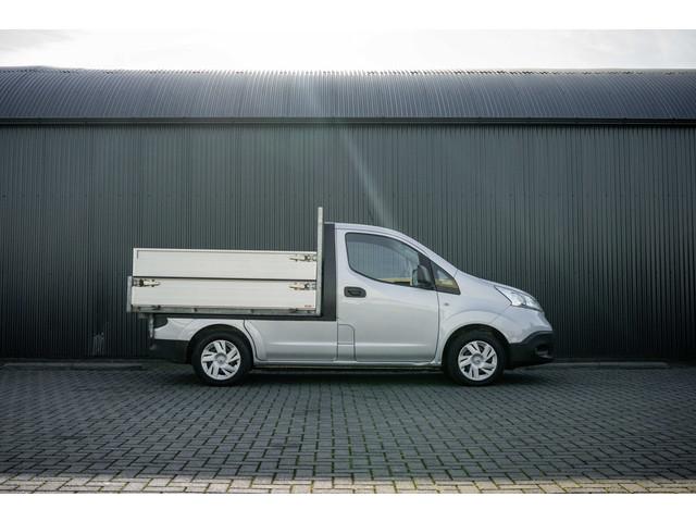 Nissan NV200