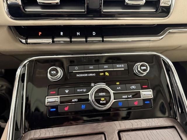 Lincoln Navigator