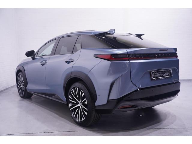 Lexus RZ