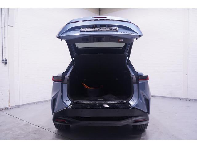 Lexus RZ