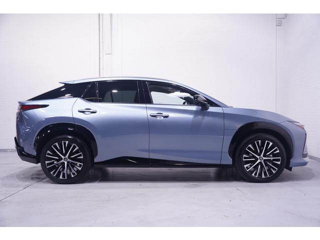 Lexus RZ