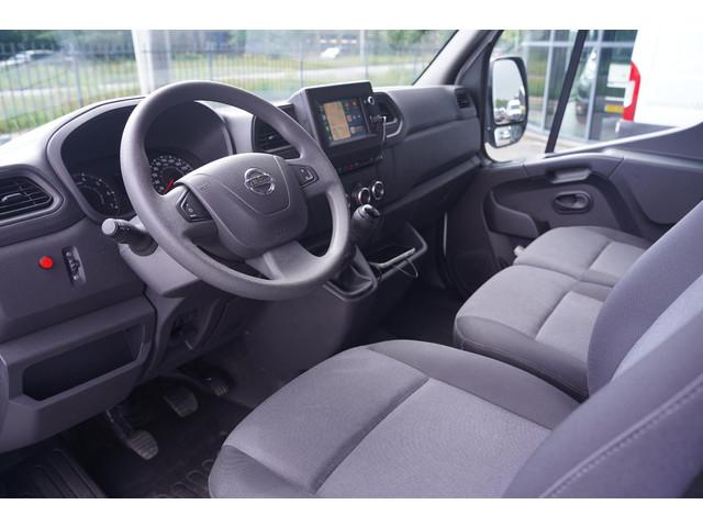 Nissan Interstar