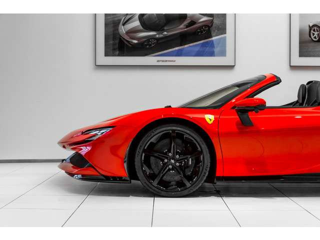 Ferrari SF90 Spider