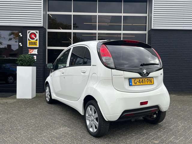 Peugeot iOn