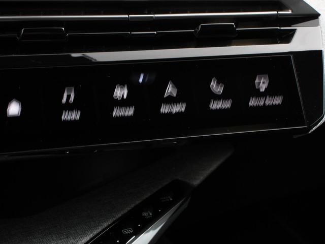 Peugeot E-3008