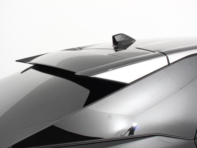 Peugeot E-3008