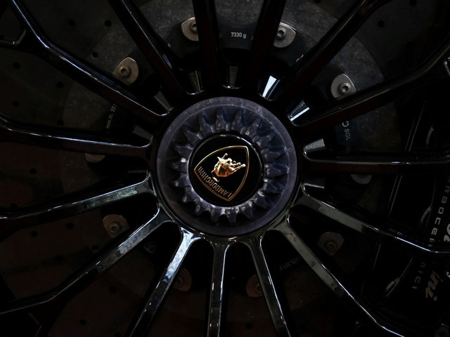 Lamborghini Aventador