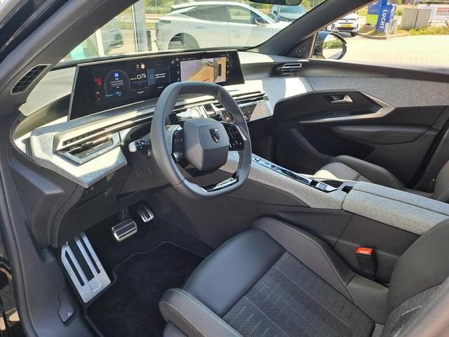 Peugeot E-3008