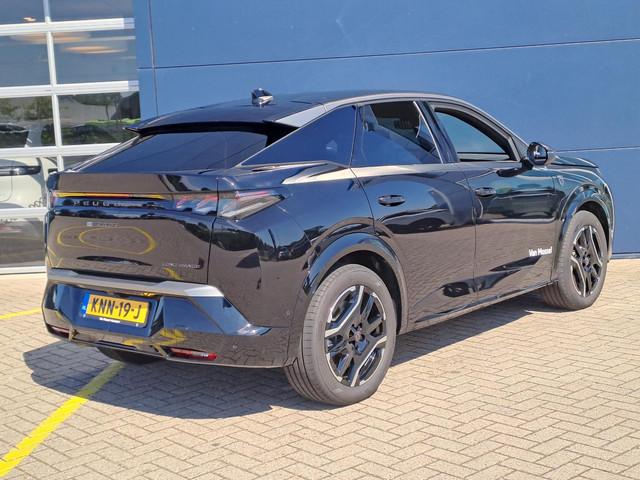 Peugeot E-3008
