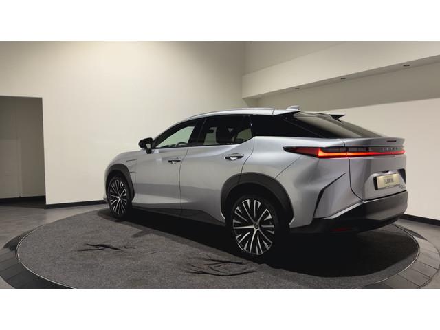 Lexus RZ