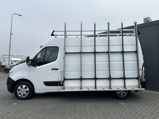 Nissan NV400