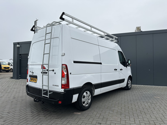 Nissan NV400