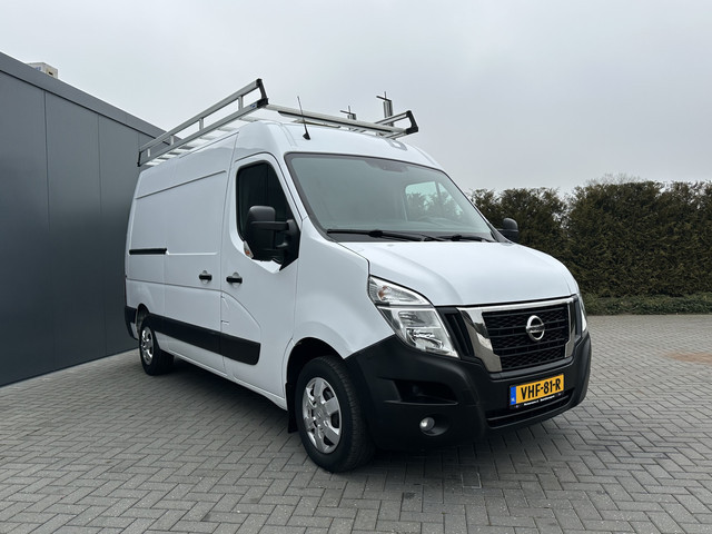 Nissan NV400