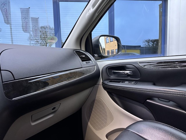 Chrysler Town & Country