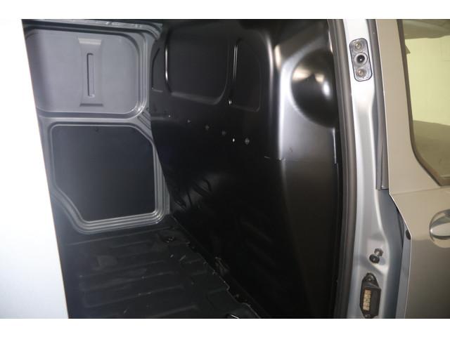 Ford E-Transit Courier