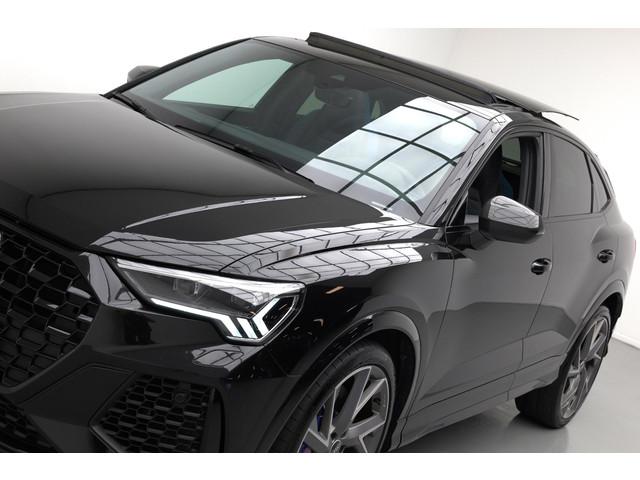 Audi RSQ3