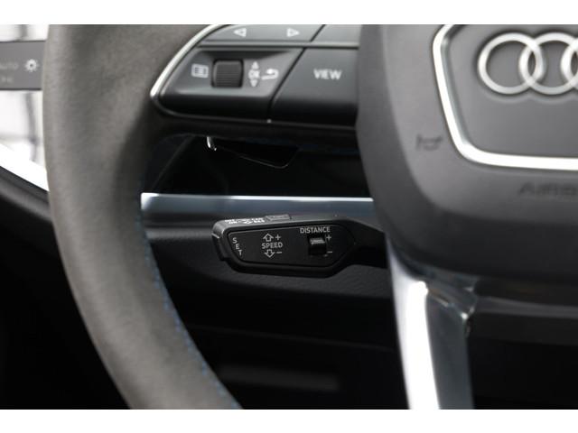Audi RSQ3