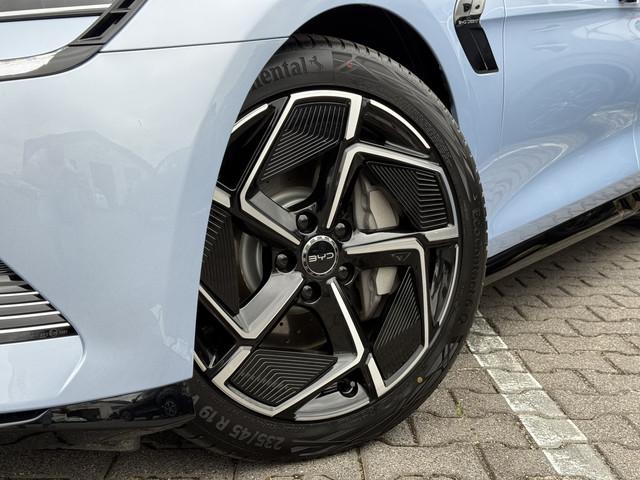 BYD Seal