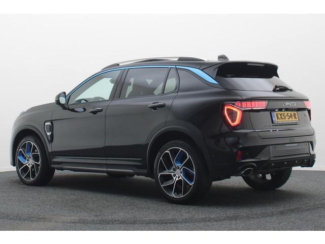 Lynk & Co 01