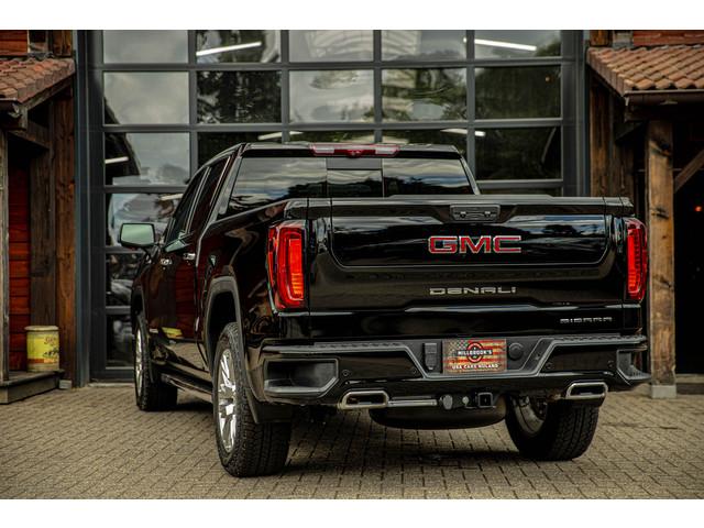 GMC Sierra