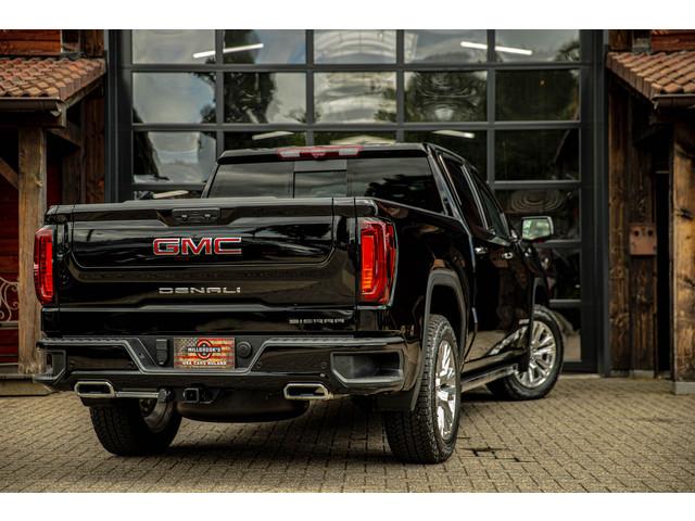 GMC Sierra