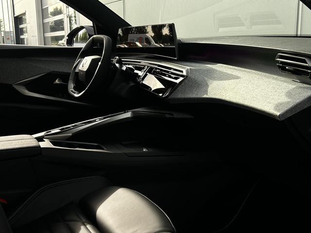 Peugeot E-5008