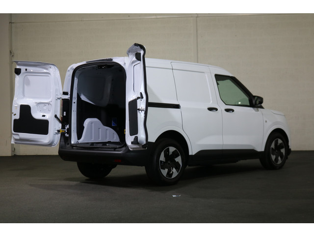 Ford E-Transit Courier