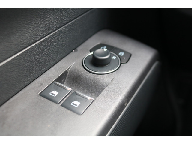 Ford E-Transit Courier