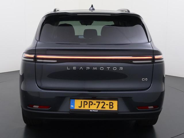 Leapmotor C10
