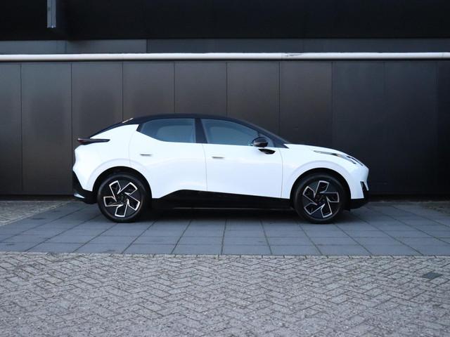 Lynk & Co 02